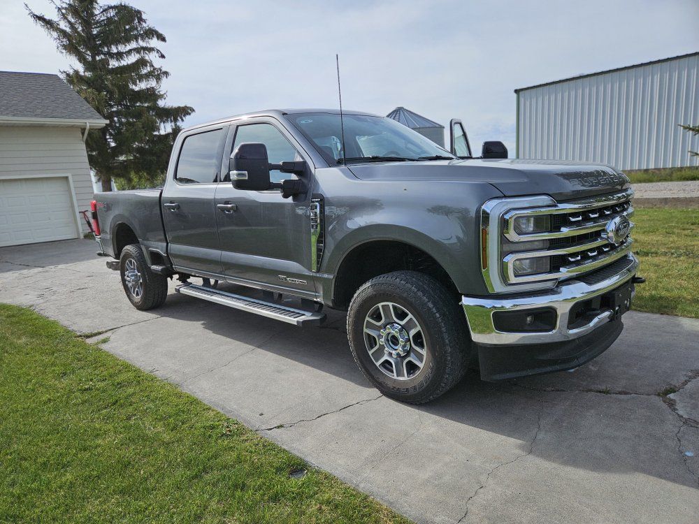 2025 Ford F-350 Super Duty Lariat