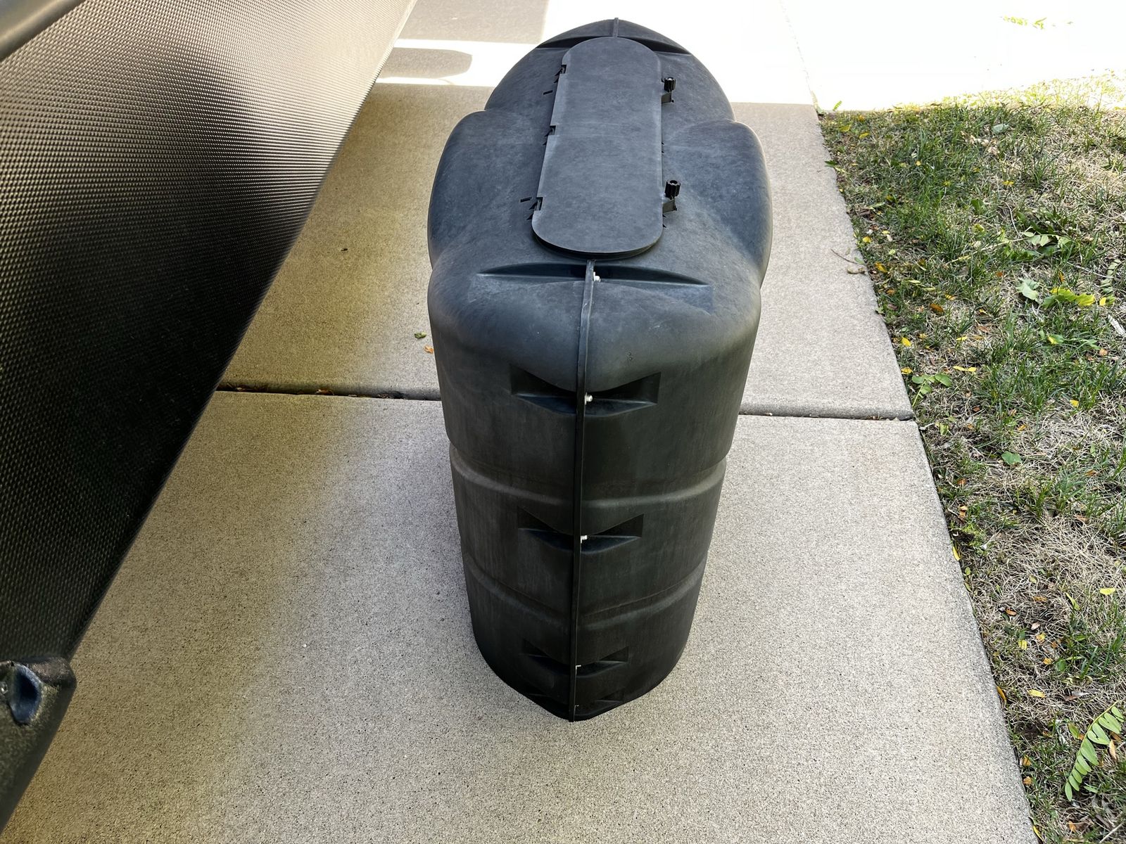 Camco propane tank cover; fits over two 30 gallon tanks 