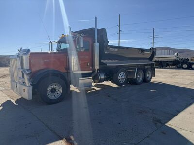 2009 Peterbilt 388