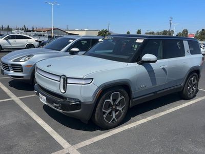 2024 Rivian R1S Adventure