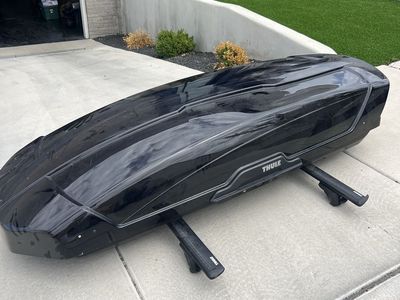 Thule Force XT L Rooftop Cargo Box - Black, 16 cu ft, Aerodynamic Design