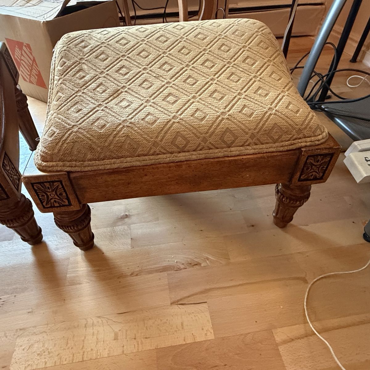 Main image 4
