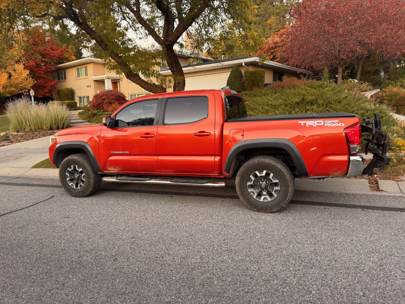 2017 TOYOTA TACOMA TRD Off-Road