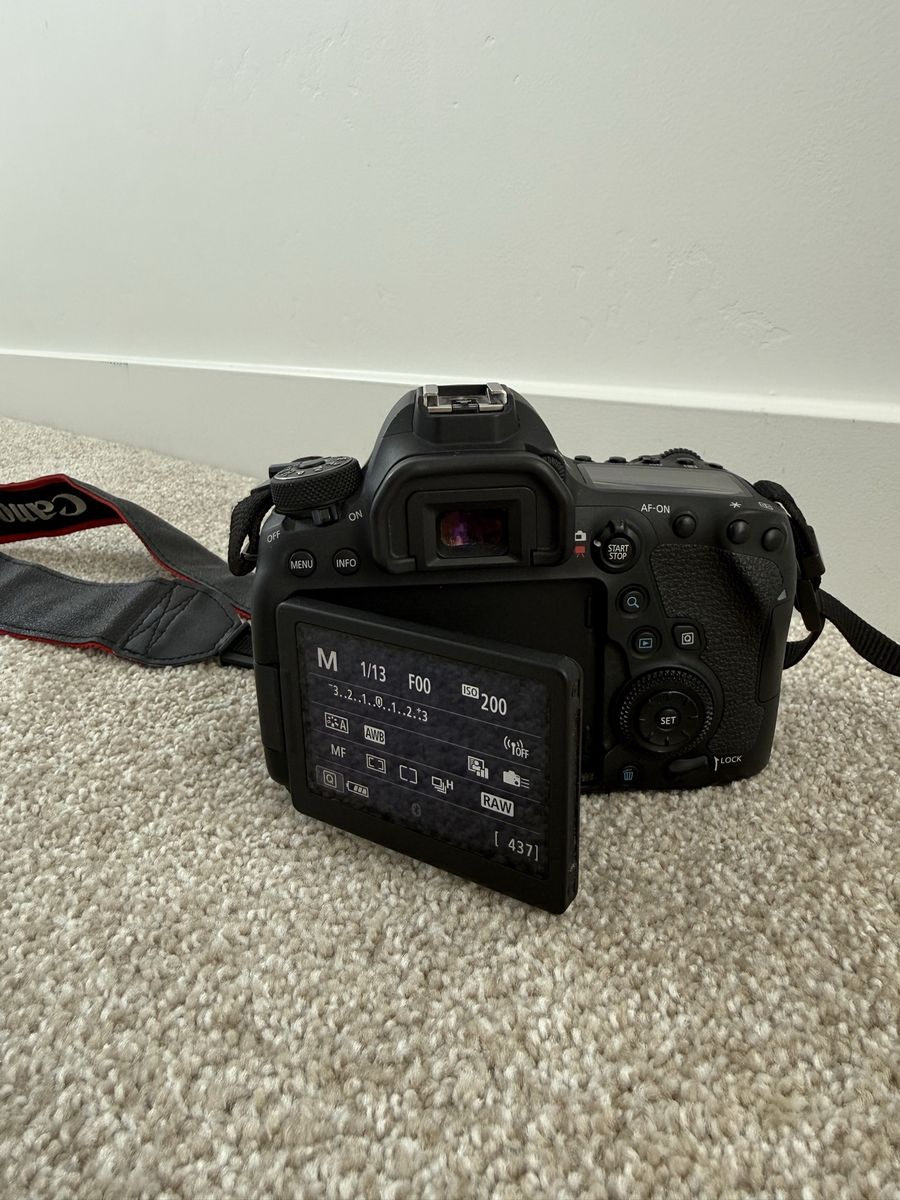 Main image 3