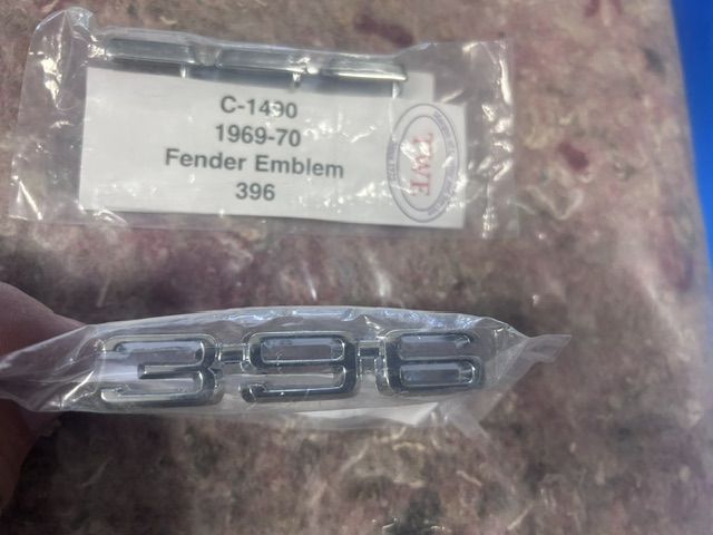 1969-70 Chevy Chevelle Fender Emblem 396 Chrome