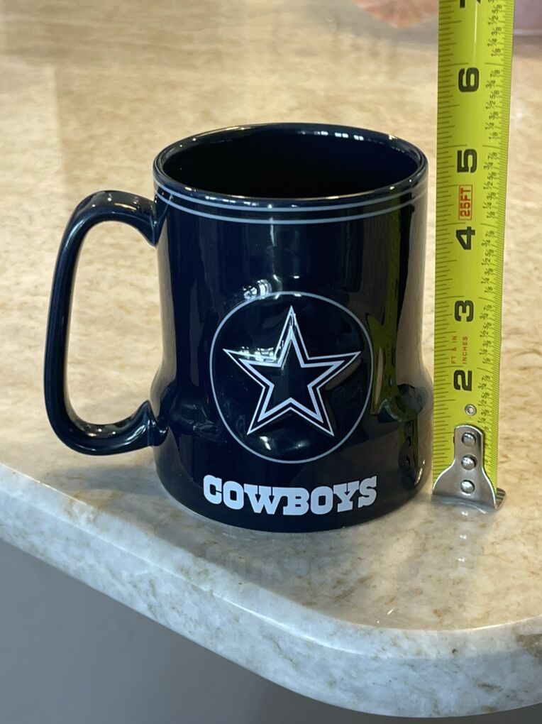 Dallas CowboysNFLSculpted Relief 18oz Coffee Mug