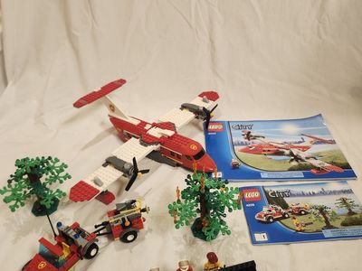 LEGO City 4209 (2) Fire Plane – 100% Complete w/ Instructions