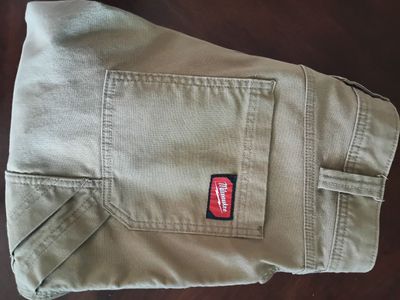 Men's Milwaukee Work Pants khaki 32w × 32l