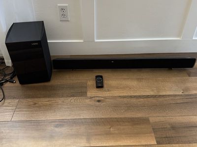 Vizio Soundbar And Woofer obo