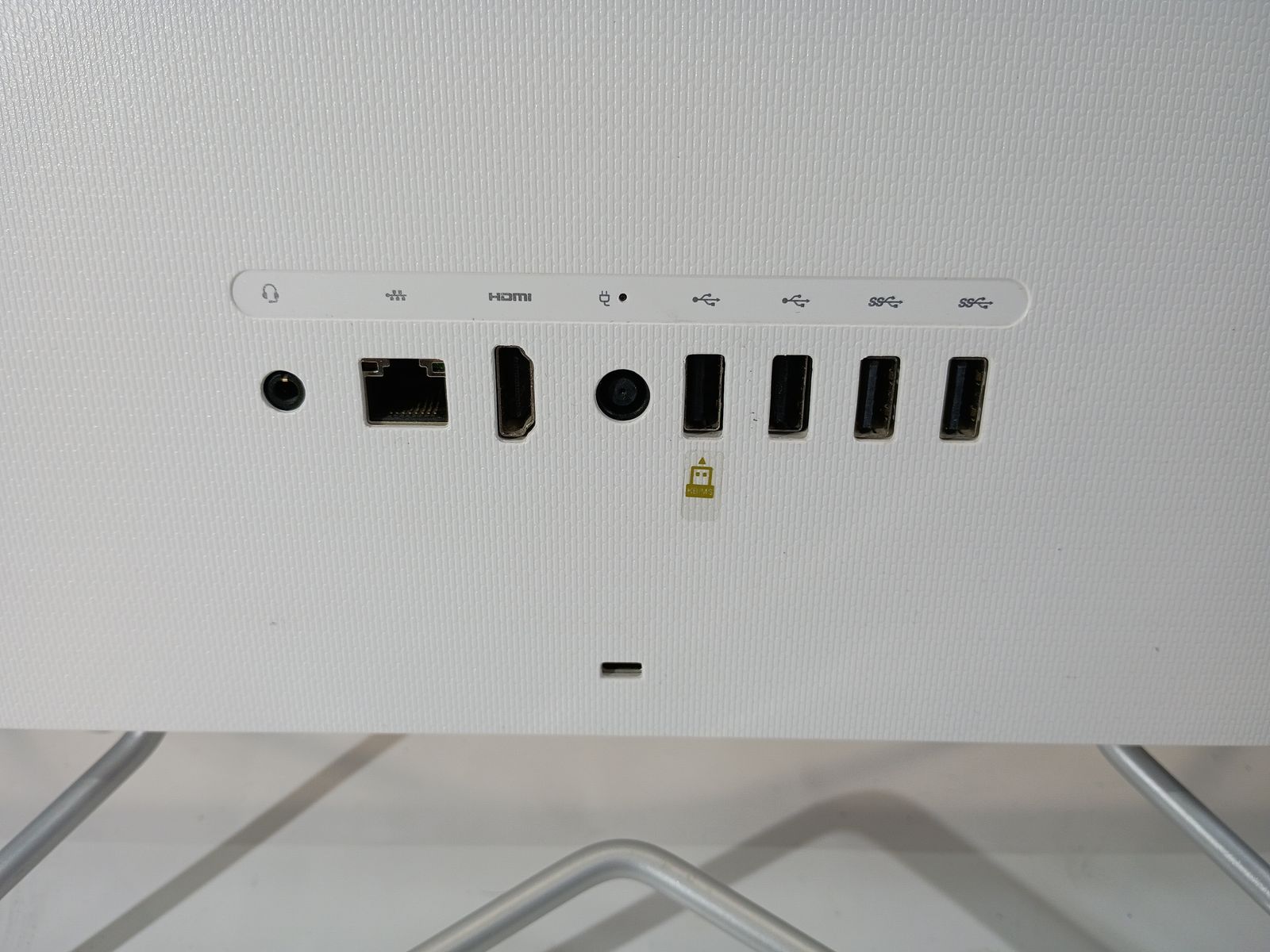 Main image 7