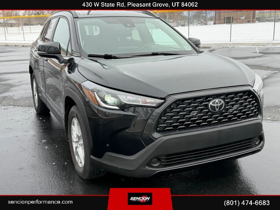 2022 Toyota Corolla Cross LE