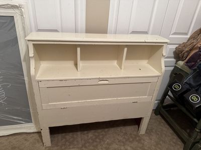Twin size head board