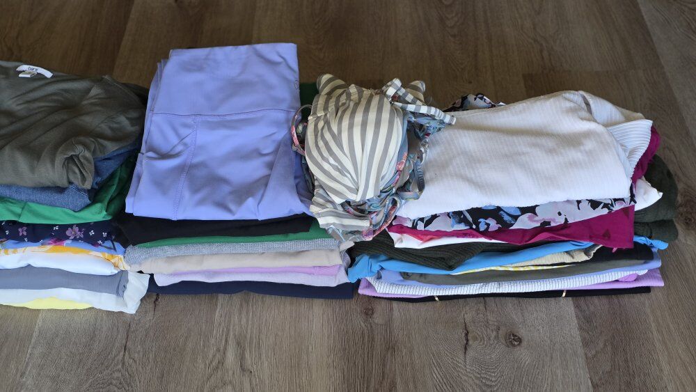 55 pieces womens clothing lot