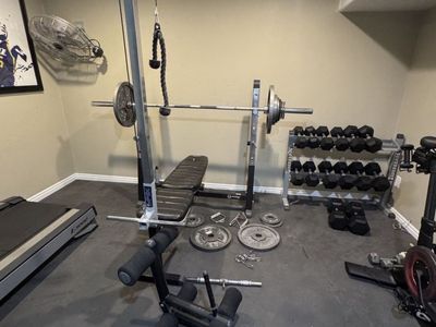 Full Home Gym Setup: Bench Press, Weights, Dumbbells, Squat Rack, Lat Pulldown,