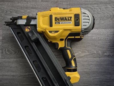 Dewalt nail gun