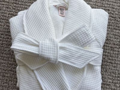 Victoria’s Secret White Cotton Waffle Long Robe - Bridal XS/S NWOT