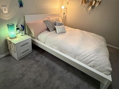Queen size bedroom set