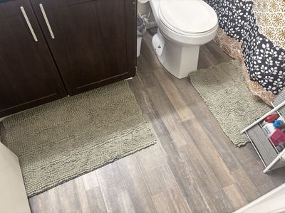 2-Piece Eucalyptus Green Bath Rug Set (20x32 and 17x24)