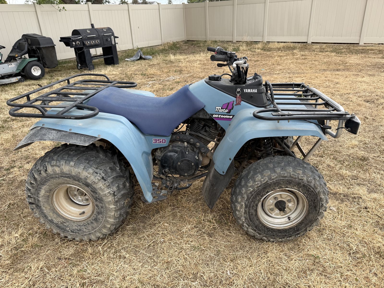 4weller Yamaha 350 runs and drives,,need a new battery $750