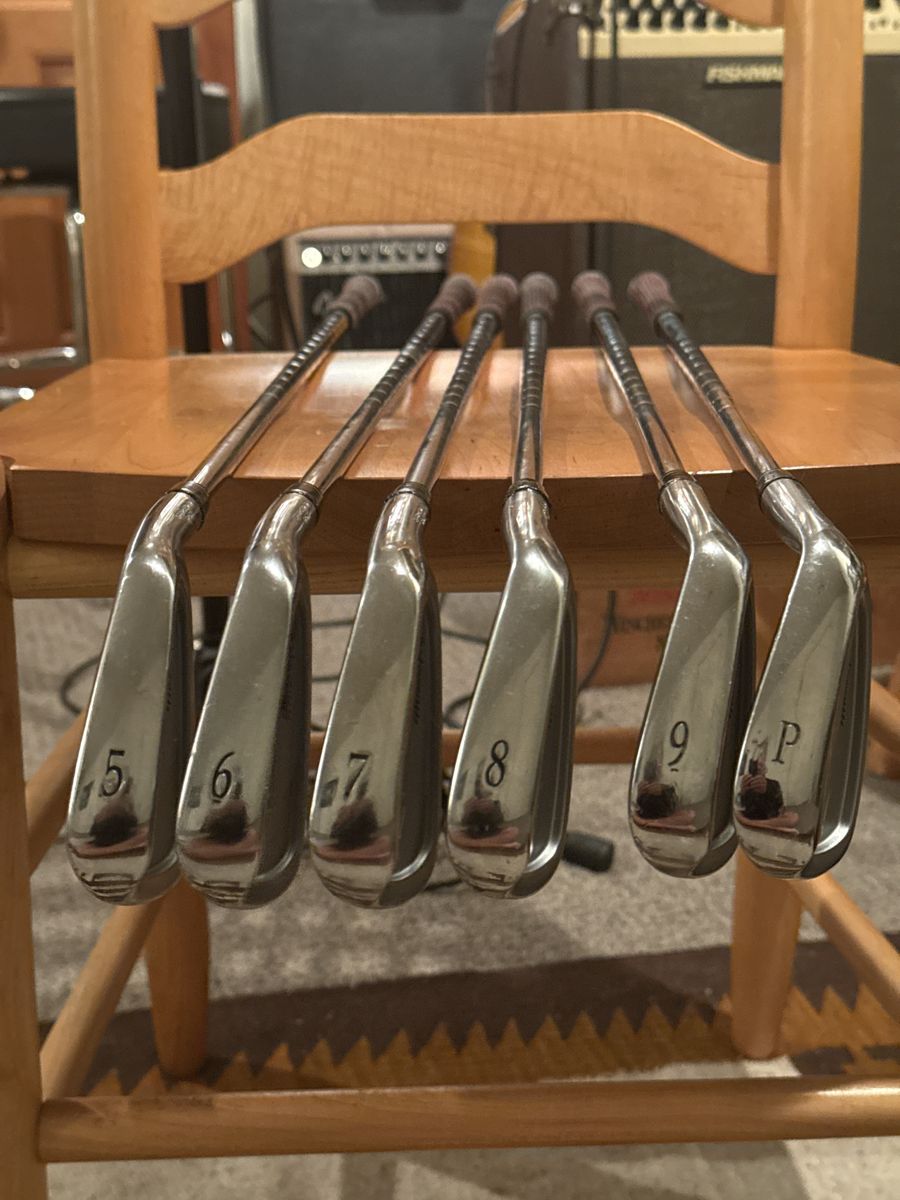 Mizuno Hotmetal 925 HL irons