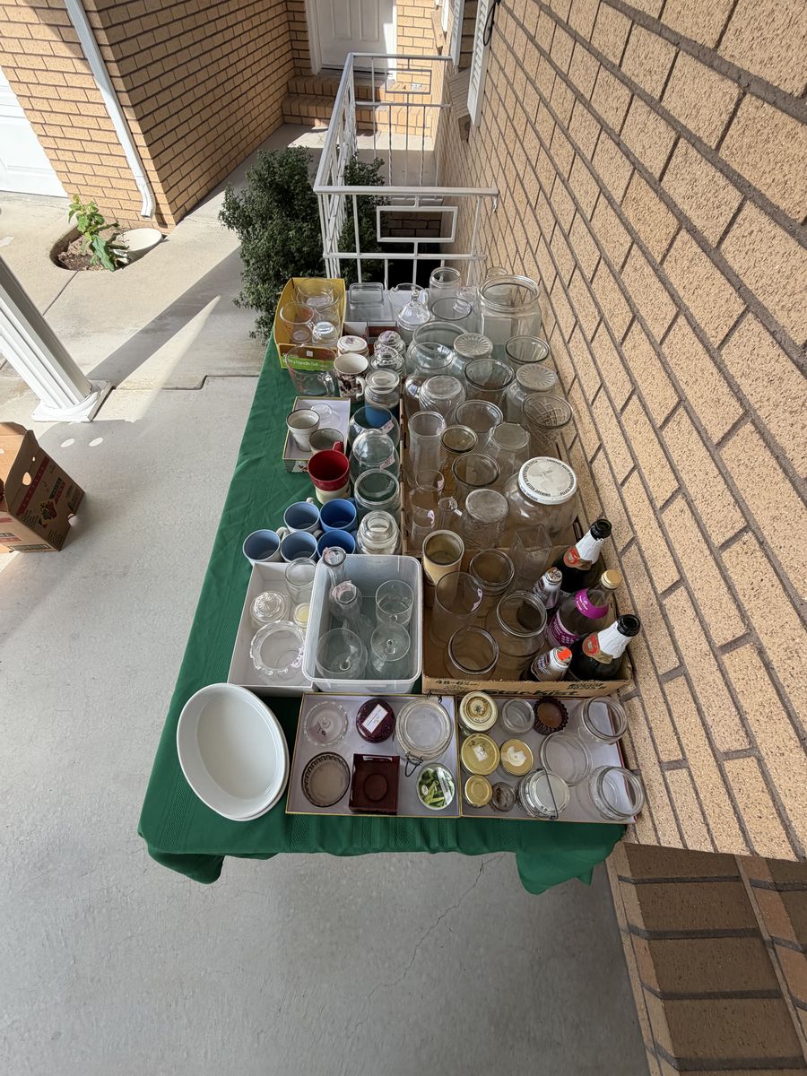Tons of glassware!! Vases, kitchenware, pots, decor, etc. $1 each in Provo