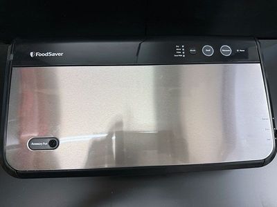 FoodSaver Vacuum Sealer with Accessories