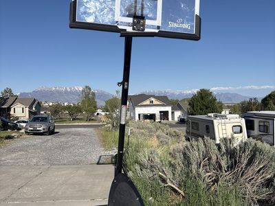 Basketball hoop