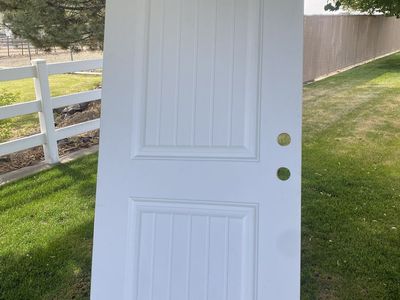 3/0-6/8 Masonite door right hand