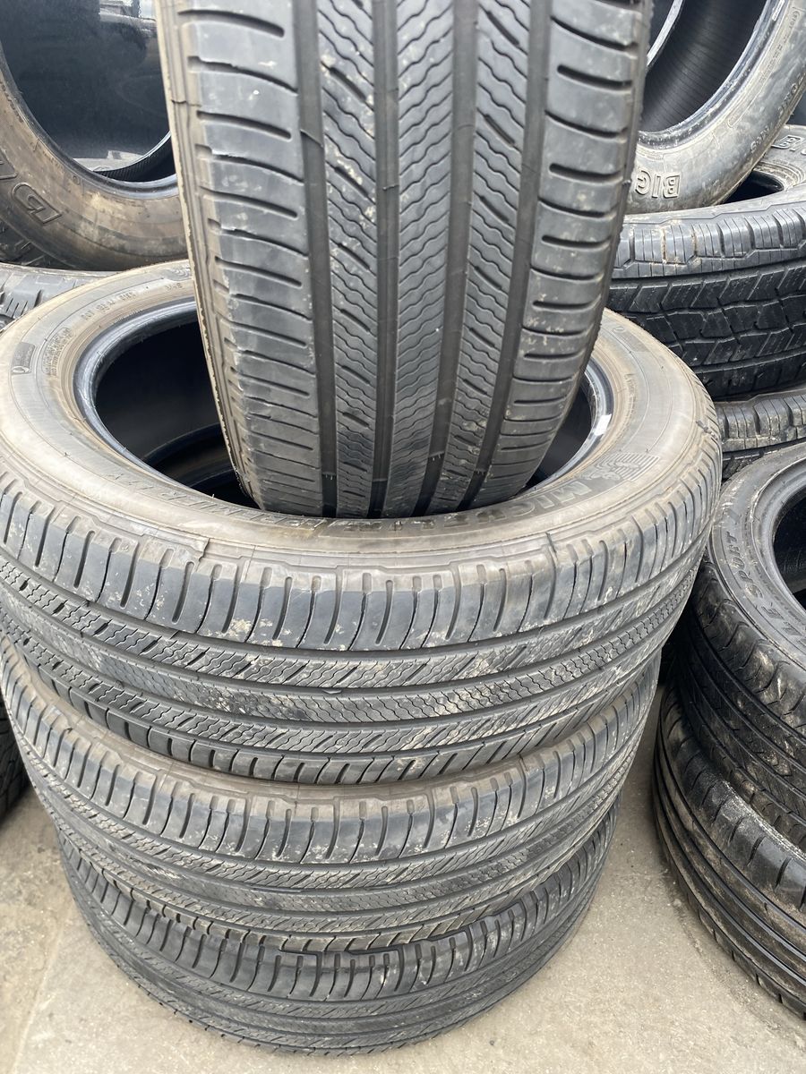 4 TIRES MICHELÍN P235-55-20 GOOD CONDITION FREE INSTAL BALANCE