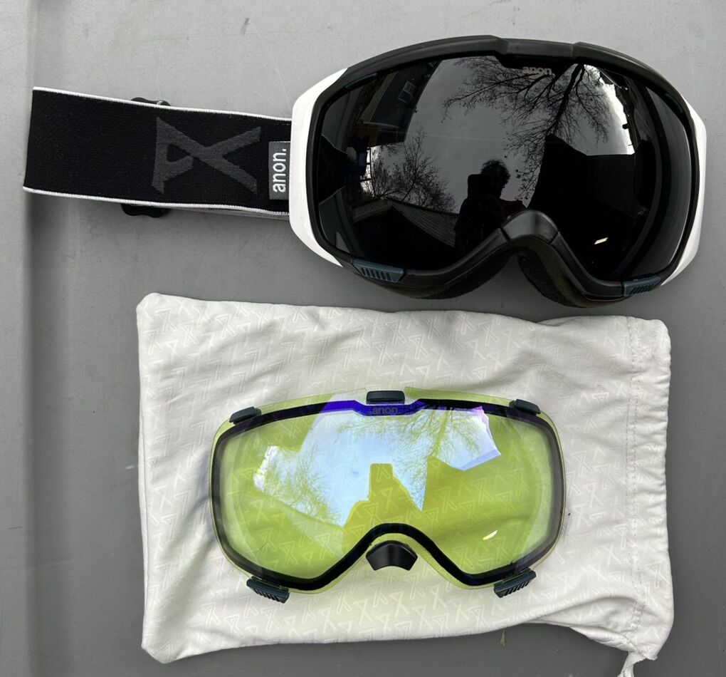 Snowboard/Ski Goggles - Anon M1