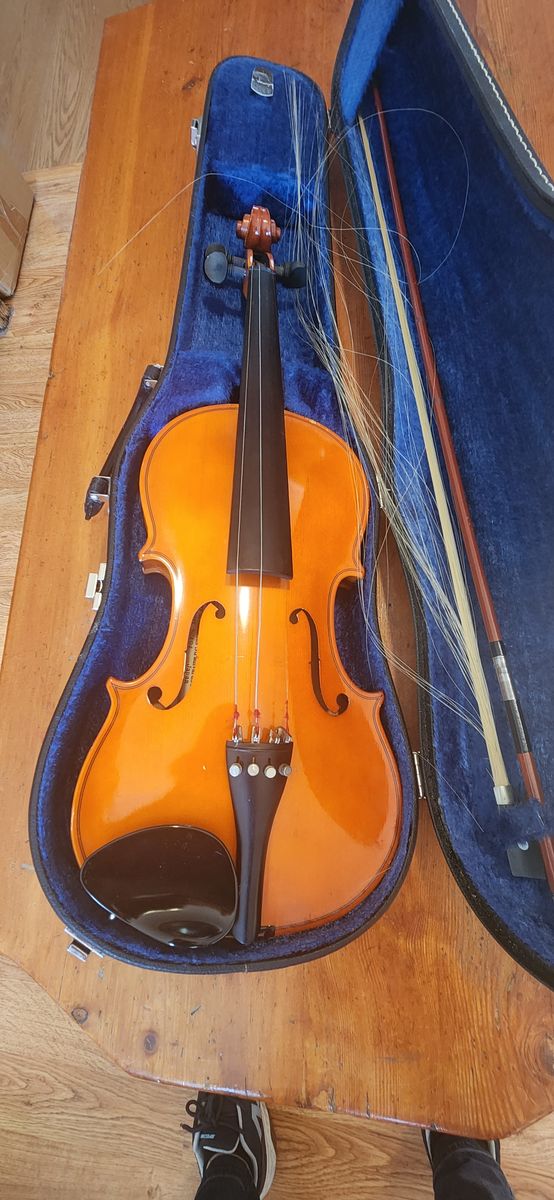 Student Violin,  Bow and Case