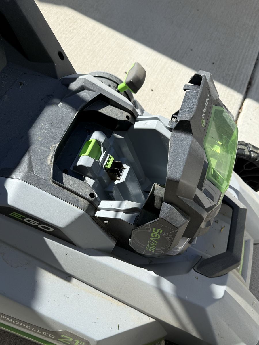 Main image 3