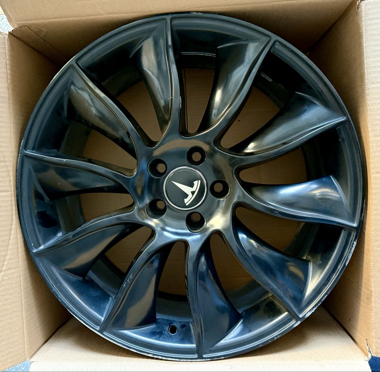 Main image 4