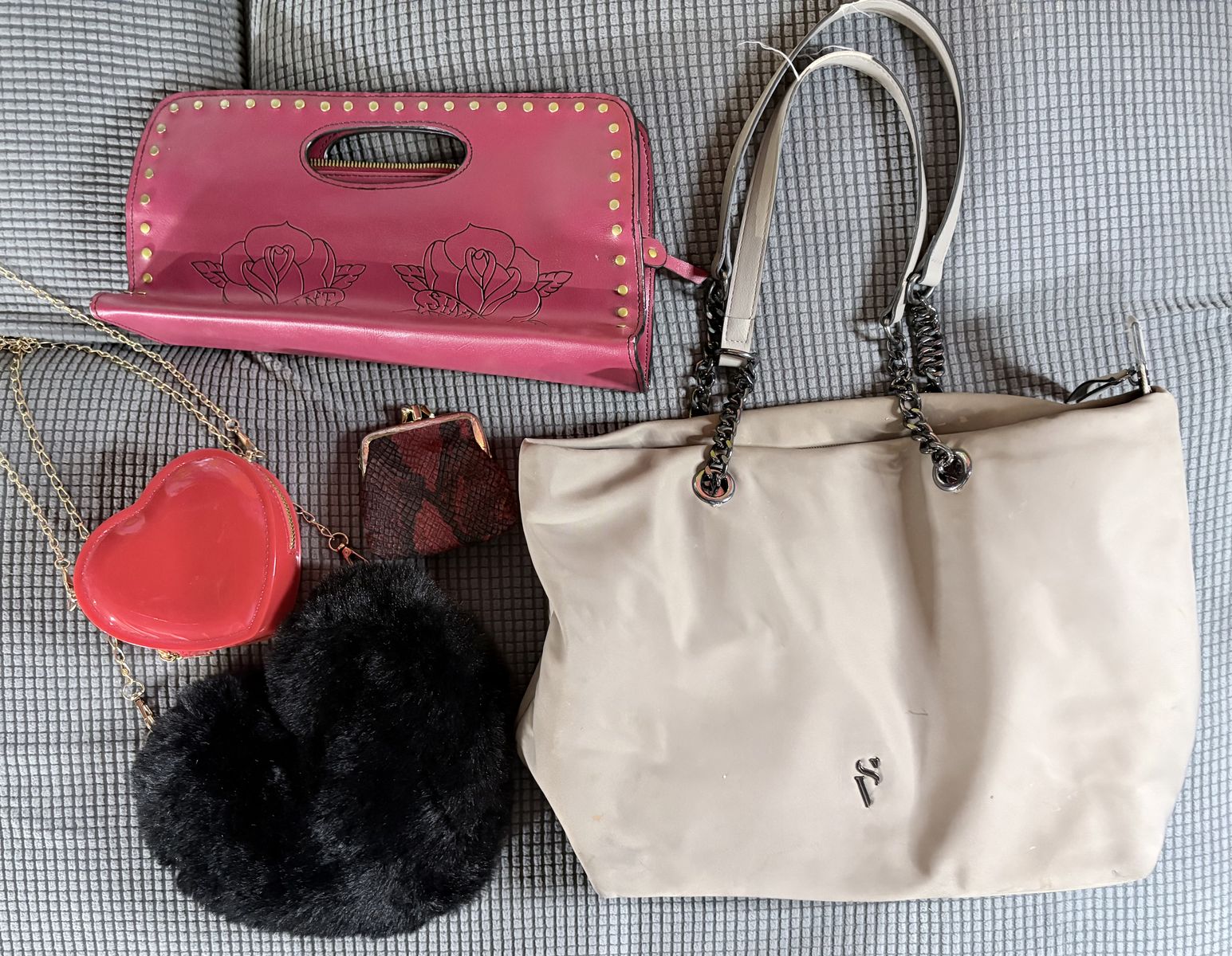 5 Purses