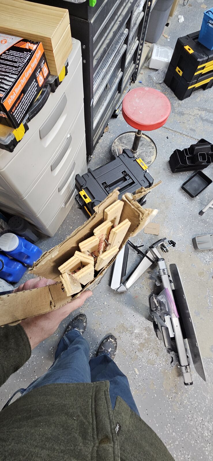 Roberts Carpet Tack Strip