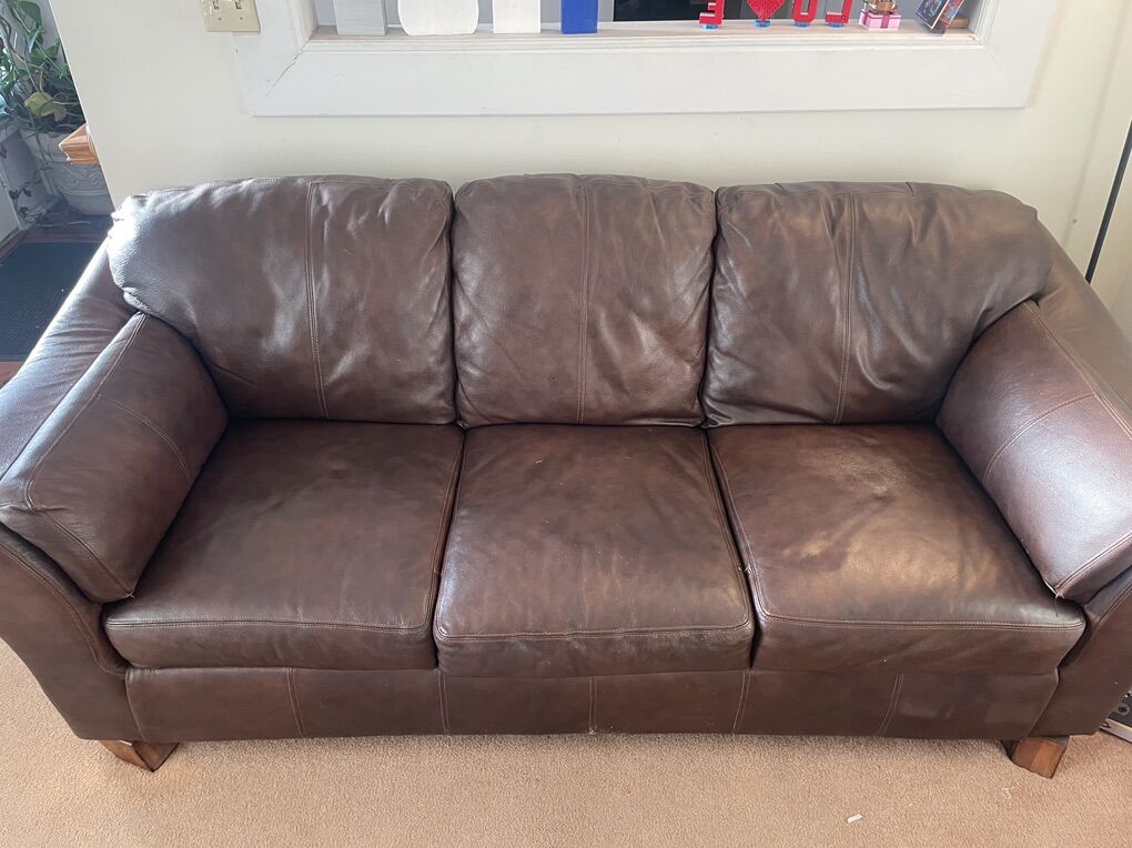 Nice leather couch