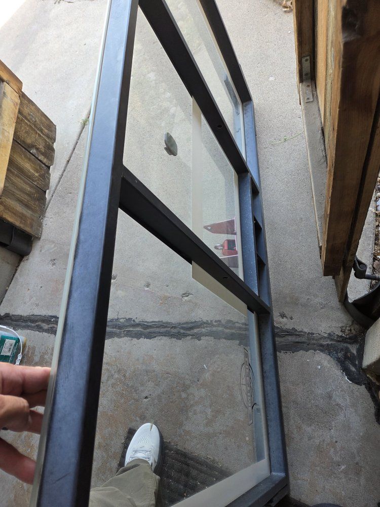 Main image 4