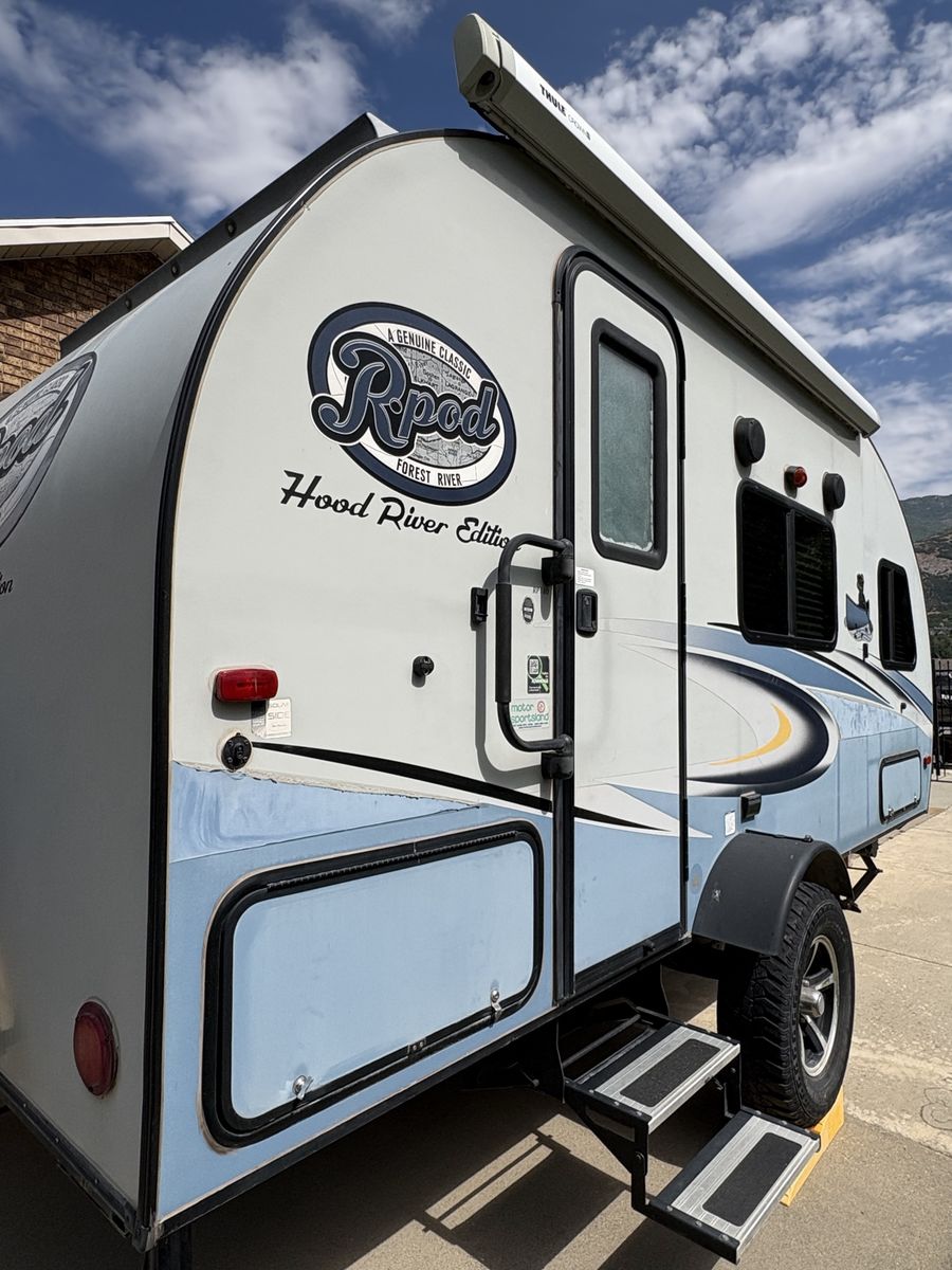 2017 Forest River R-Pod 180 – Lightly Used & Well Cared For