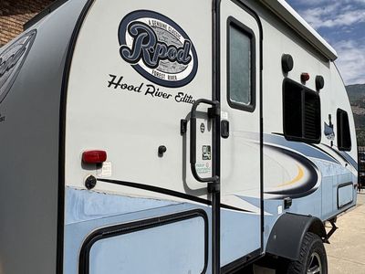 2017 Forest River R-Pod 180 – Lightly Used & Well Cared For