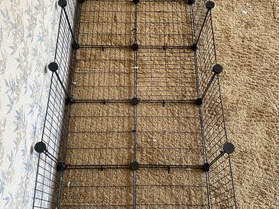 Black Wire Grid Pet Playpen/Enclosure, Modular Design for Small Animals