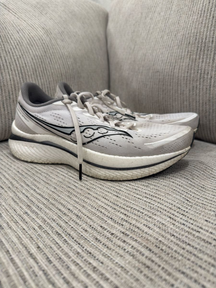 Saucony Endorphin Speed 3 running shoes