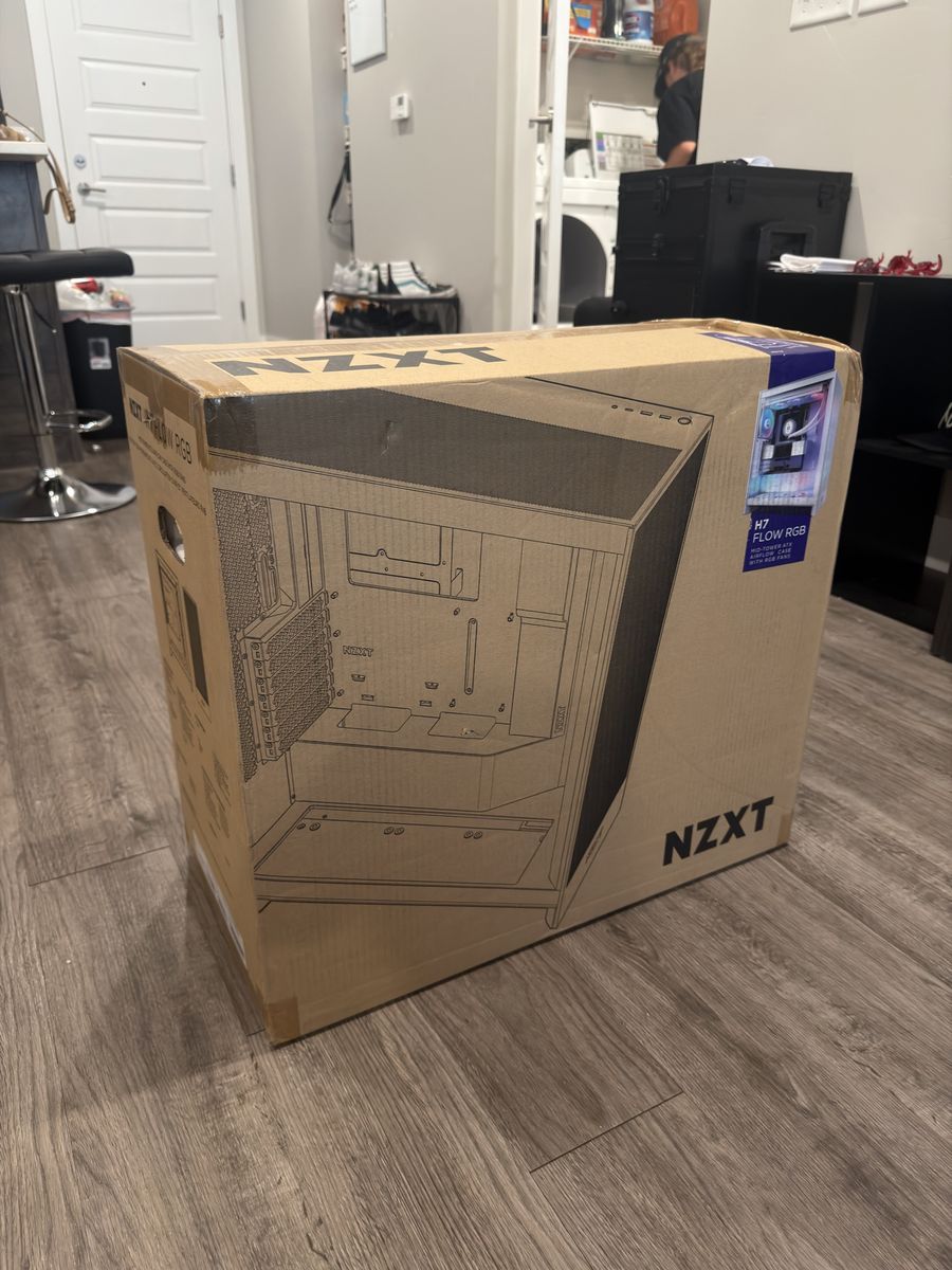 White NZXT H7 Flow PC case