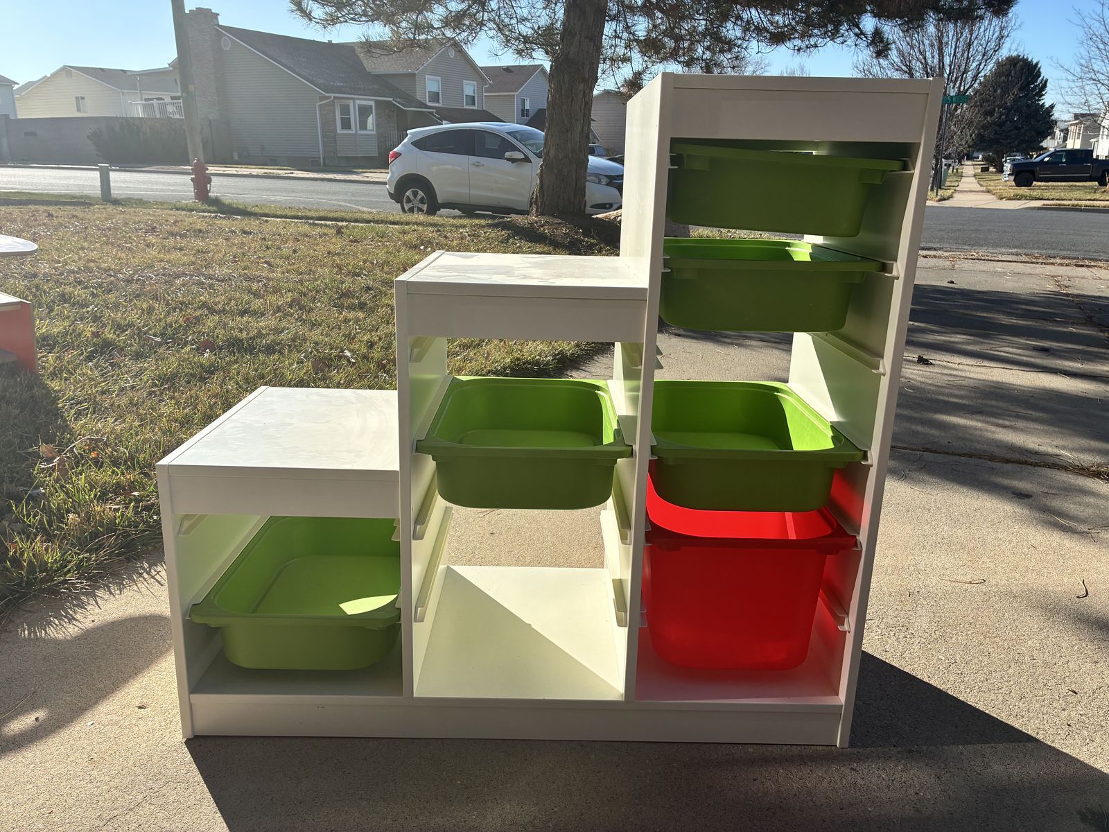 Kids’ Storage Unit with Bins