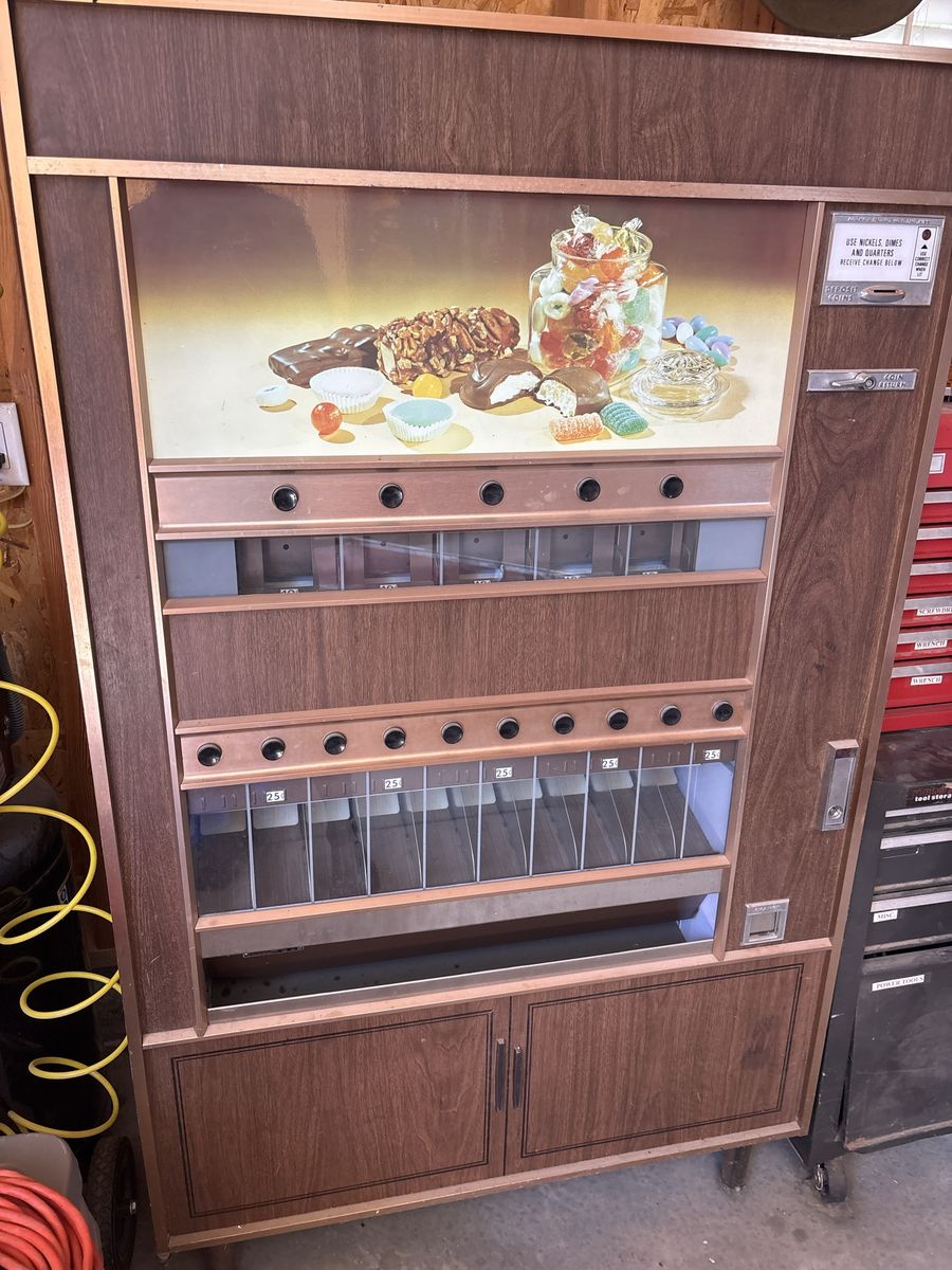 Candy Shoppe vintage vending machine