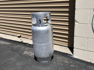 used excellent like new propane tank