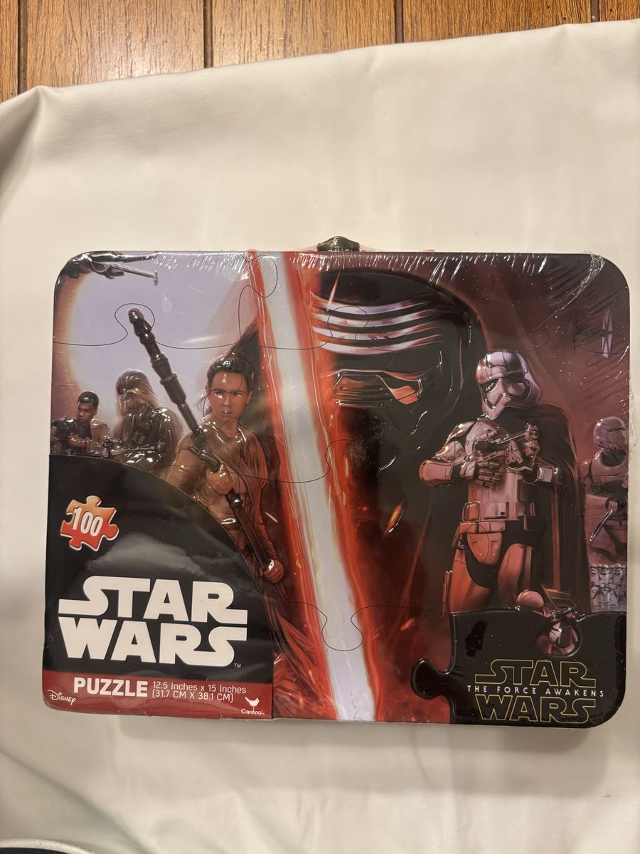 Cardinal Star Wars: The Force Awakens 100-Piece Puzzle in Collectible Tin, 12.5" x 15"