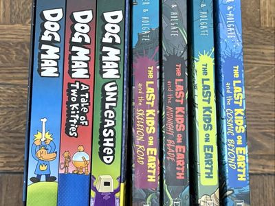 Dog Man & The Last Kids on Earth Children's Book Bundle - 7 Books Total