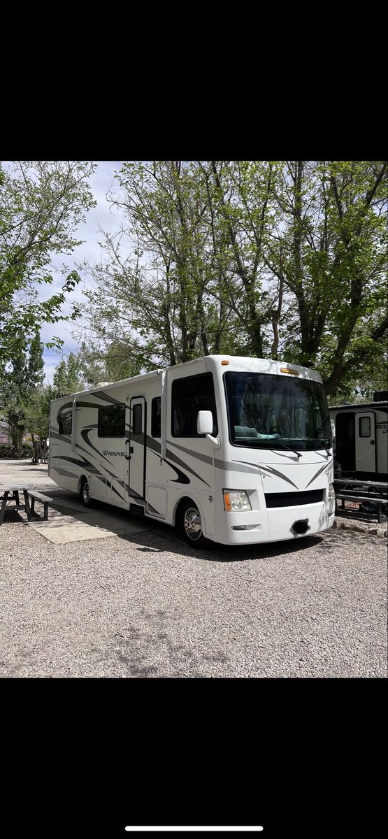 2011 WindsPort 30Q 31