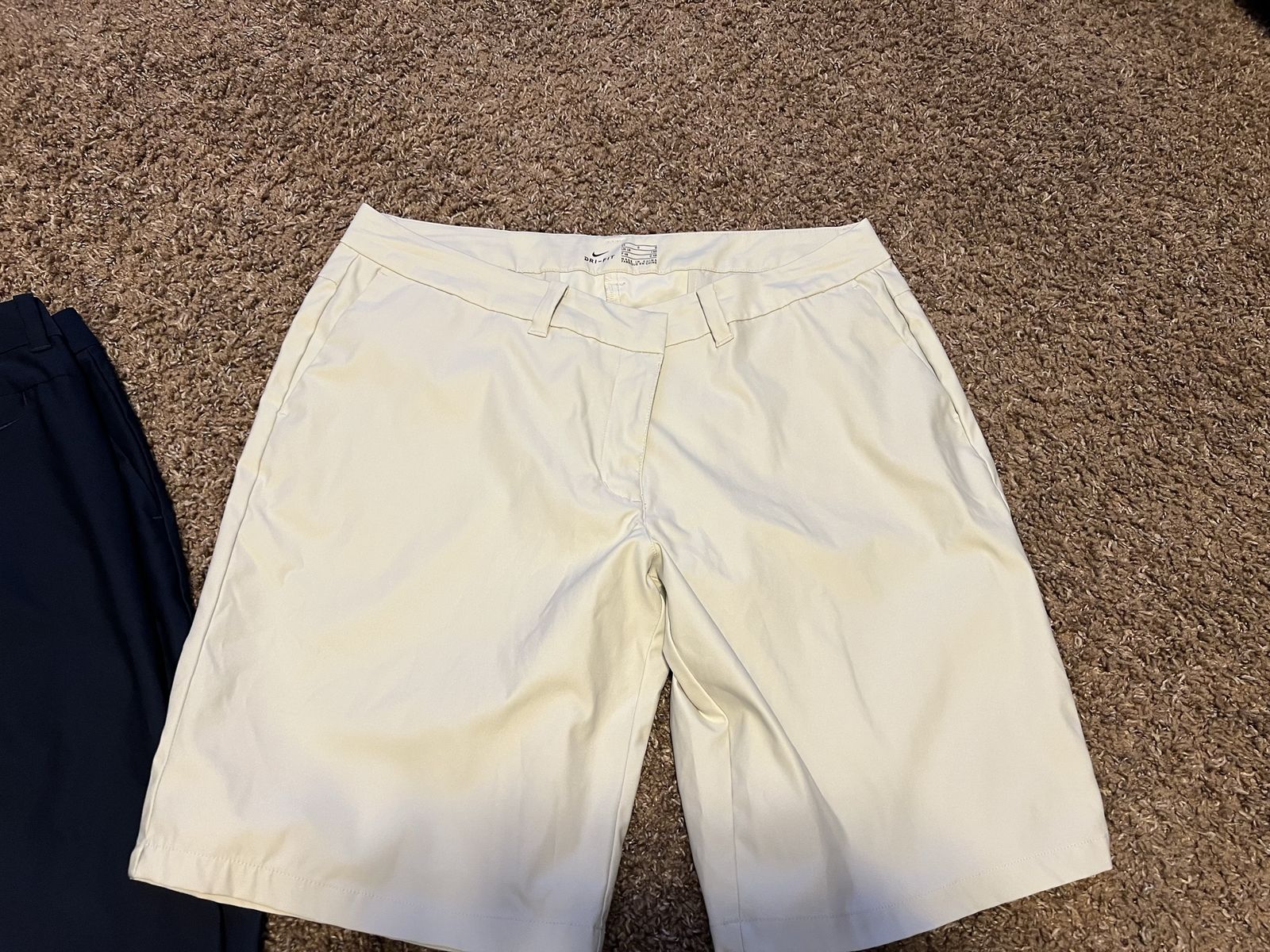 Nike DryFit Golf Shorts W 14