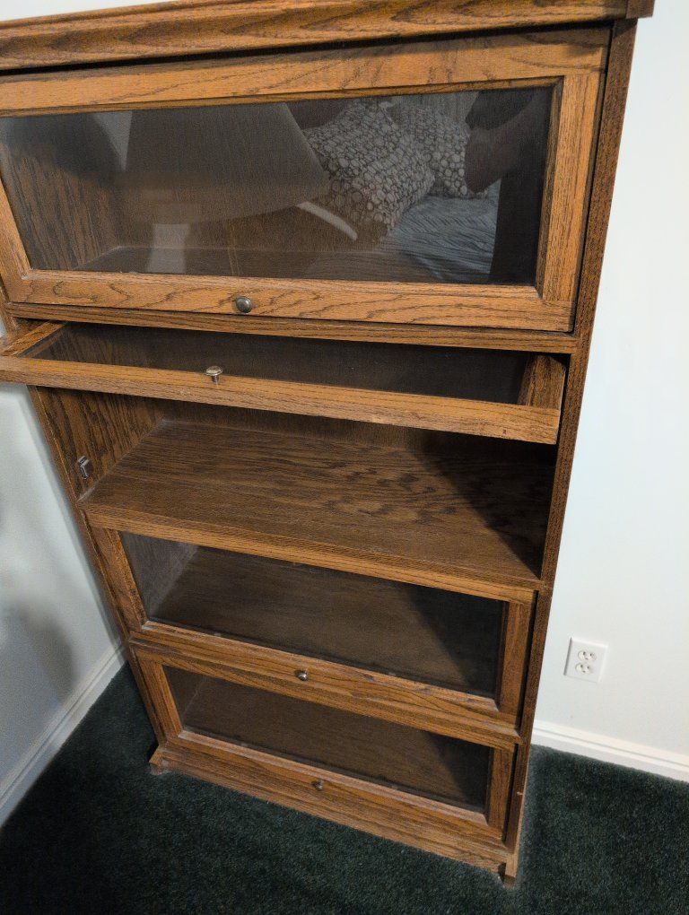 Main image 3